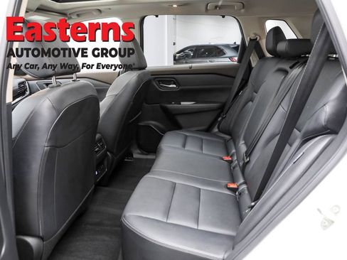 Used 2023 Nissan Rogue SL w/ SL Premium Package AWD/4WD image 24