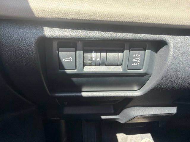 Certified 2025 Subaru Forester Premium AWD/4WD image 17