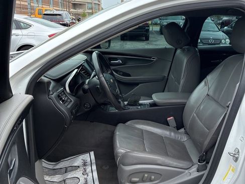 Used 2017 Chevrolet Impala Premier w/ Enhanced Convenience Package FWD image 5