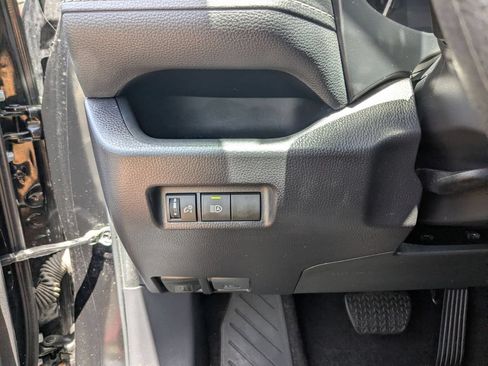 Used 2025 Toyota RAV4 LE AWD/4WD image 22