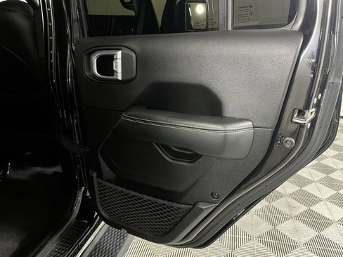 Certified 2021 Jeep Wrangler Unlimited Sahara image 30