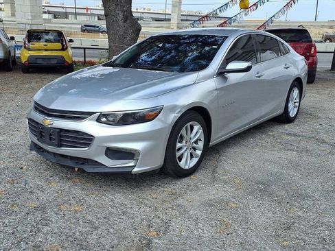 Used 2016 Chevrolet Malibu LT FWD image 3