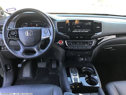 Used 2022 Honda Pilot Touring image 12