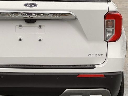 Used 2020 Ford Explorer XLT w/ Equipment Group 202A image 11