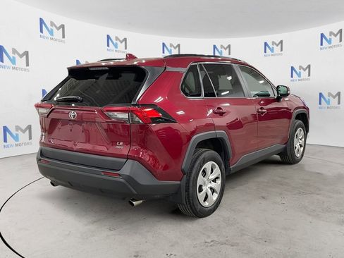 Used 2019 Toyota RAV4 LE w/ All Weather Liner Package AWD/4WD image 5