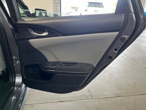 Used 2018 Honda Civic EX image 15