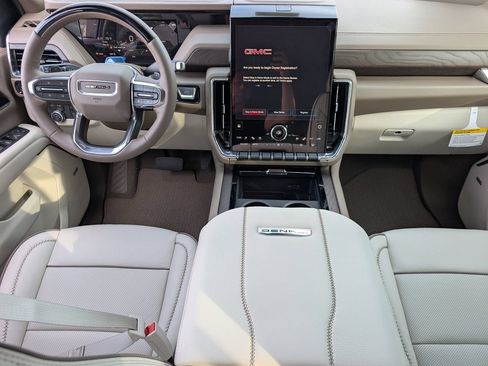 New 2026 GMC Yukon XL Denali w/ Denali Reserve Package AWD/4WD image 8