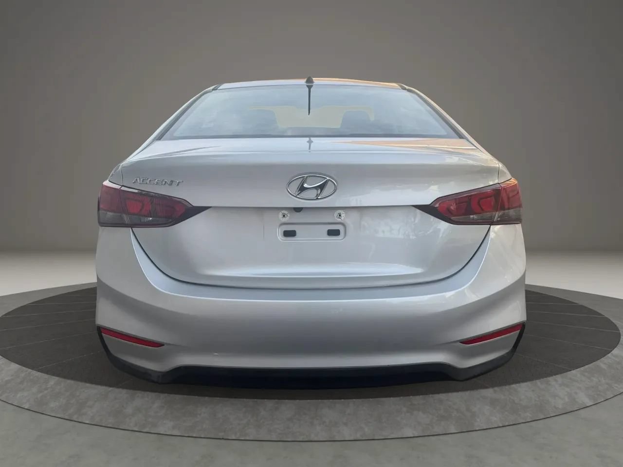 Used 2019 Hyundai Accent SE FWD image 6