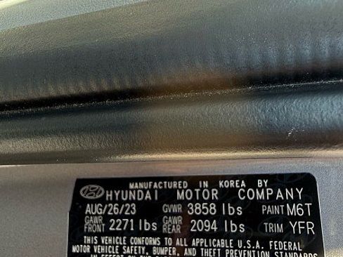 Used 2024 Hyundai Elantra SEL FWD image 37