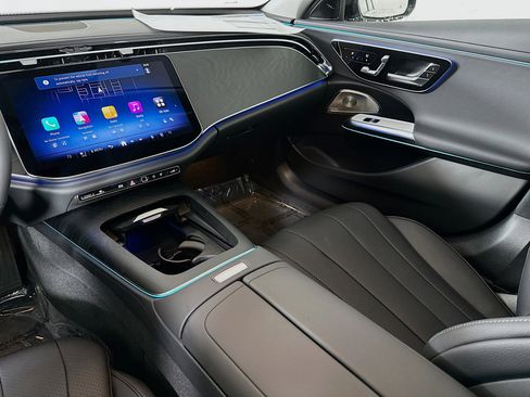 New 2026 Mercedes-Benz E 350 4MATIC Sedan image 24