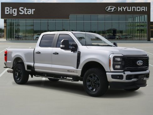 Used 2024 Ford F250 XL w/ STX Appearance Package image 6