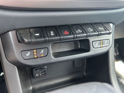 Used 2019 Chevrolet Colorado Z71 image 35