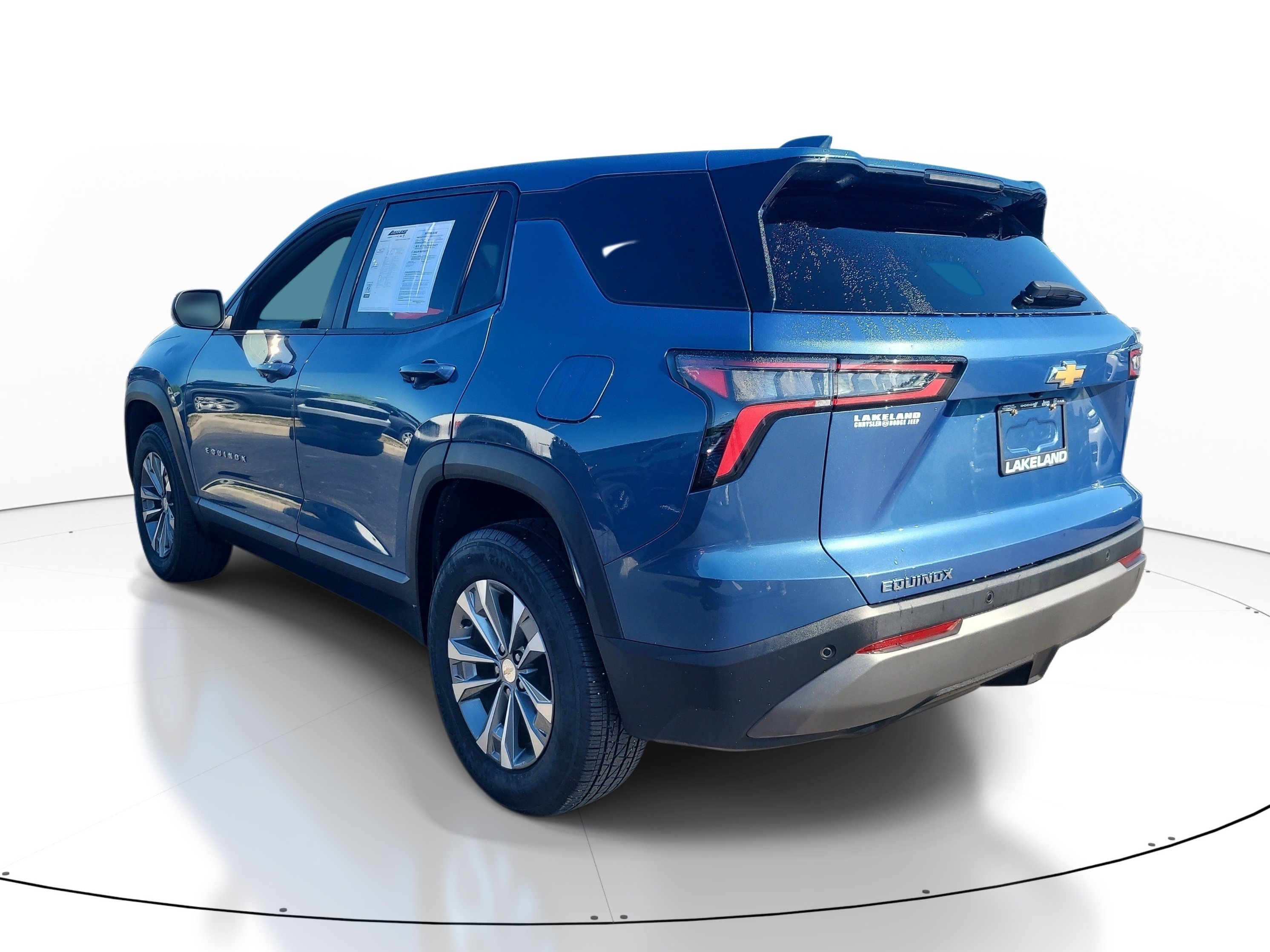 Used 2026 Chevrolet Equinox LT w/ Convenience Package II FWD image 6