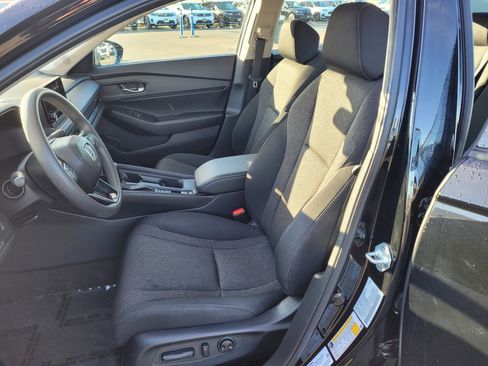 Certified 2024 Honda Accord EX image 13