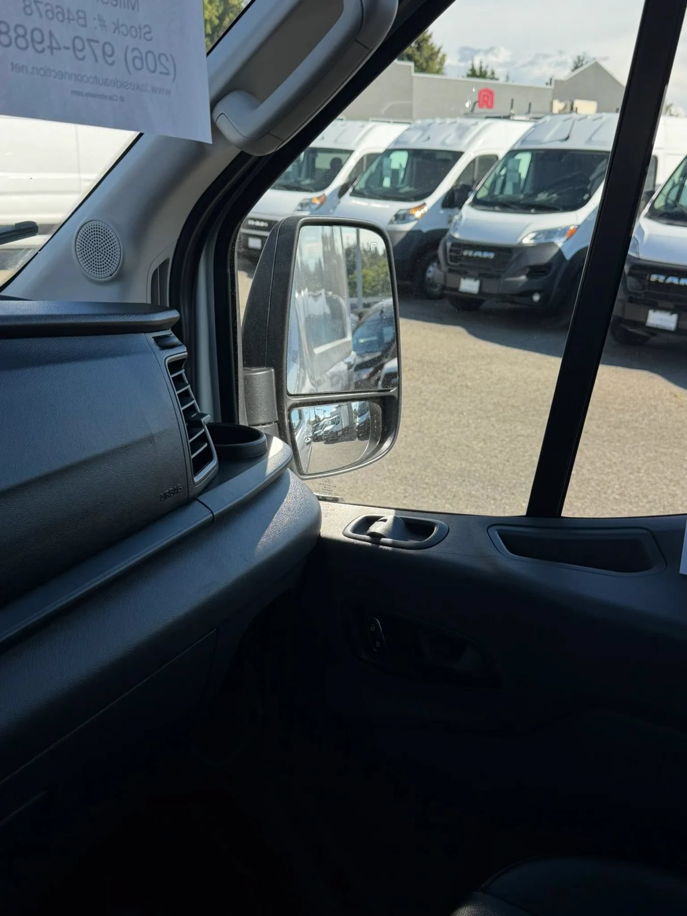 Used 2023 Ford Transit 250 Medium Roof RWD image 29
