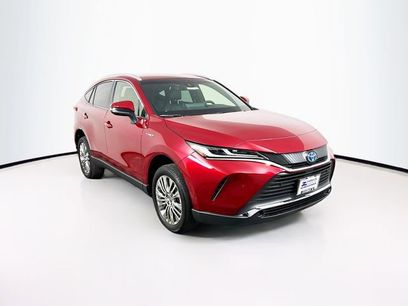 Used 2021 Toyota Venza XLE w/ Softex Package