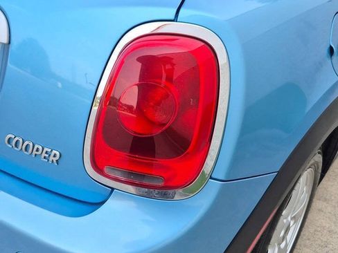 Used 2015 MINI Cooper 4-Door Hardtop FWD image 16