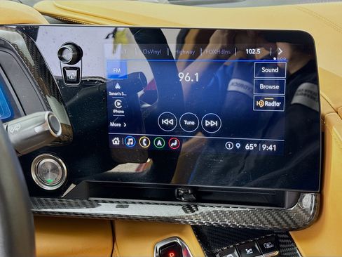 Used 2021 Chevrolet Corvette Stingray Premium Cpe w/ Engine Appearance Package RWD image 17