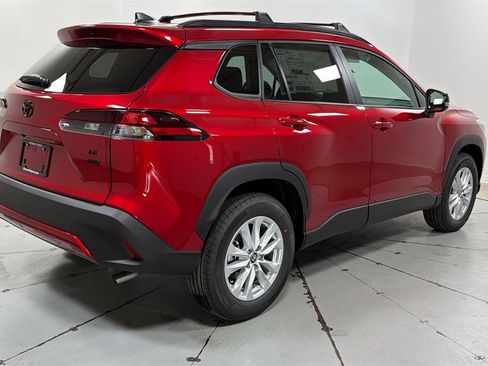 New 2026 Toyota Corolla Cross LE image 5