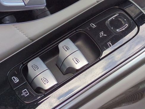 Certified 2022 Mercedes-Benz S 580 4MATIC Sedan image 24