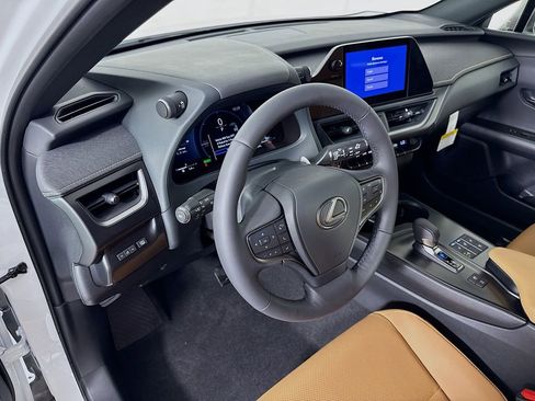 New 2026 Lexus UX 300h FWD image 9