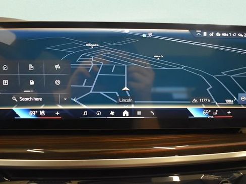 New 2026 BMW X5 xDrive40i w/ Premium Package AWD/4WD image 8