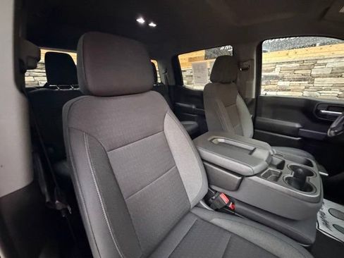 Used 2022 Chevrolet Silverado 1500 Custom w/ LPO, Dark Essentials Package AWD/4WD image 17
