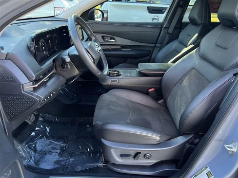 Certified 2023 Nissan Ariya AWD image 22