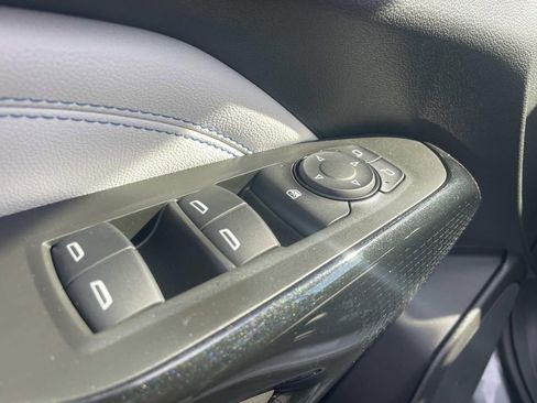 New 2026 Chevrolet Trax LT w/ Sunroof Package image 14