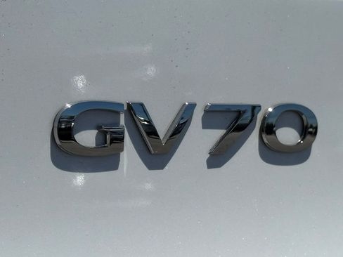 Used 2025 Genesis GV70 3.5T Sport AWD/4WD image 11