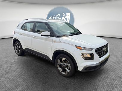 Used 2022 Hyundai Venue SEL