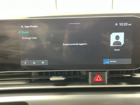 Used 2025 Kia Carnival FWD image 67