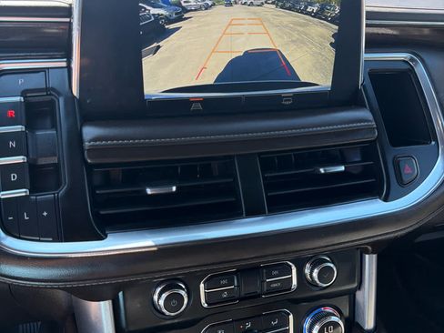 Used 2022 GMC Yukon SLE AWD/4WD image 18