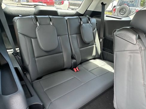 New 2026 Ford Explorer Active w/ Active Comfort Package RWD image 21