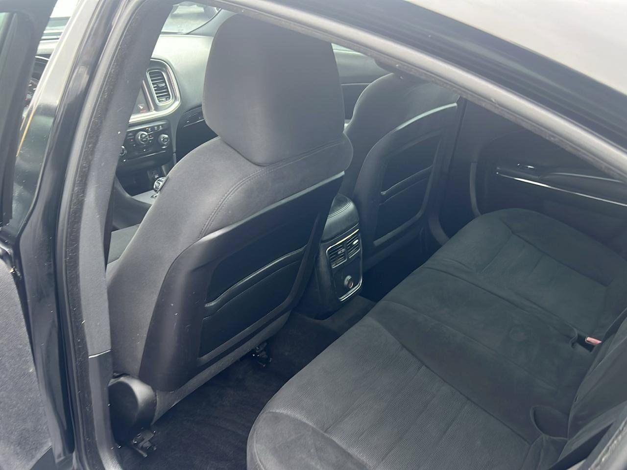 Used 2014 Dodge Charger SXT RWD image 12