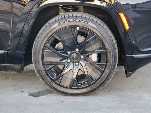 New 2025 Jeep Wagoneer S Launch Edition image 11