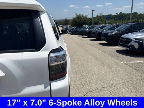 Used 2019 Toyota 4Runner SR5 AWD/4WD image 6