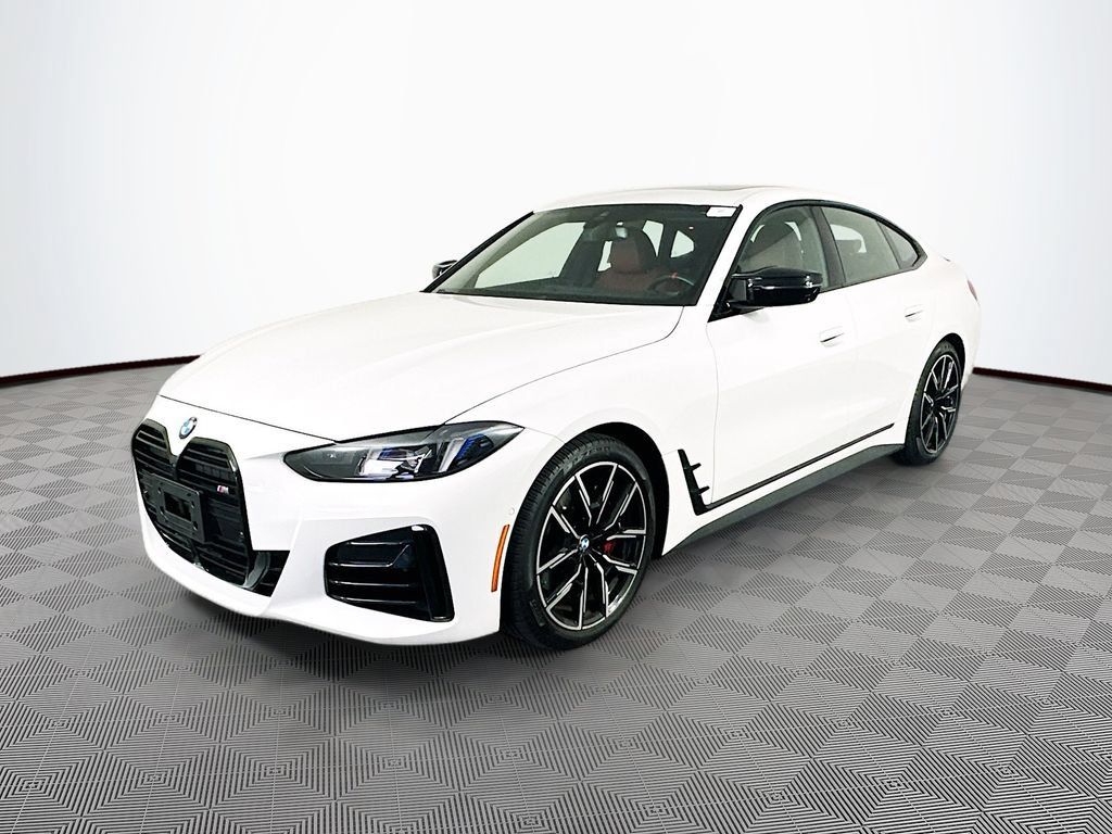 Used 2025 BMW 440i xDrive w/ Premium Package AWD/4WD image 4