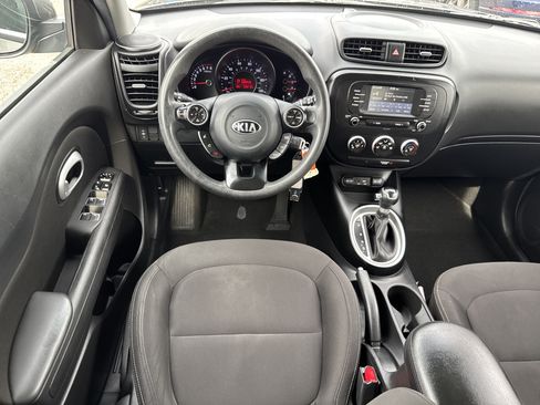 Used 2019 Kia Soul FWD image 7