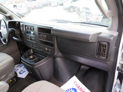 Used 2018 Chevrolet Express 3500 LT w/ LT Preferred Equipment Group image 18