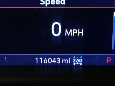 Used 2021 Chevrolet Silverado 1500 LT Trail Boss w/ Convenience Package II image 29