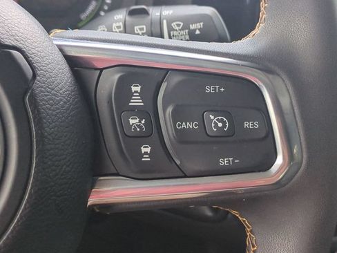 Used 2024 Jeep Wrangler Unlimited Sahara w/ Dual Top Group AWD/4WD image 18