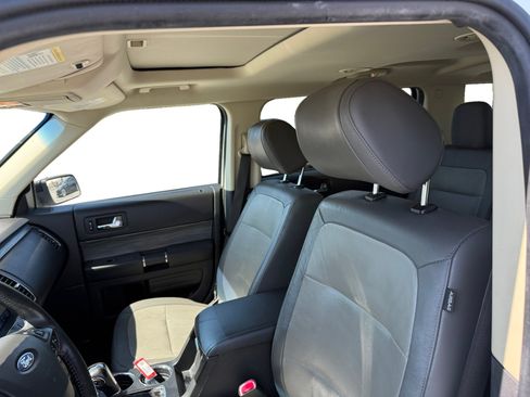 Used 2019 Ford Flex SEL w/ Equipment Group 202A FWD image 10