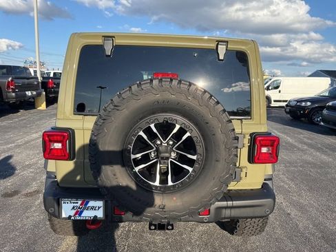 New 2025 Jeep Wrangler Unlimited Rubicon image 6