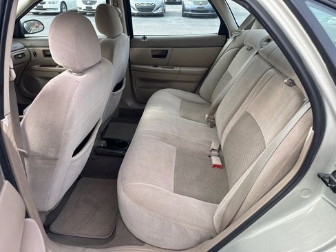 Used 2006 Ford Taurus SEL image 11