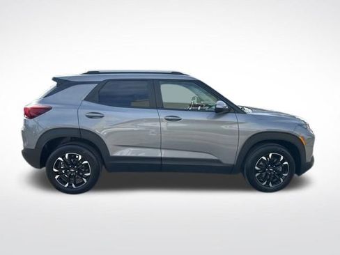 Used 2023 Chevrolet TrailBlazer LT w/ Convenience Package image 7