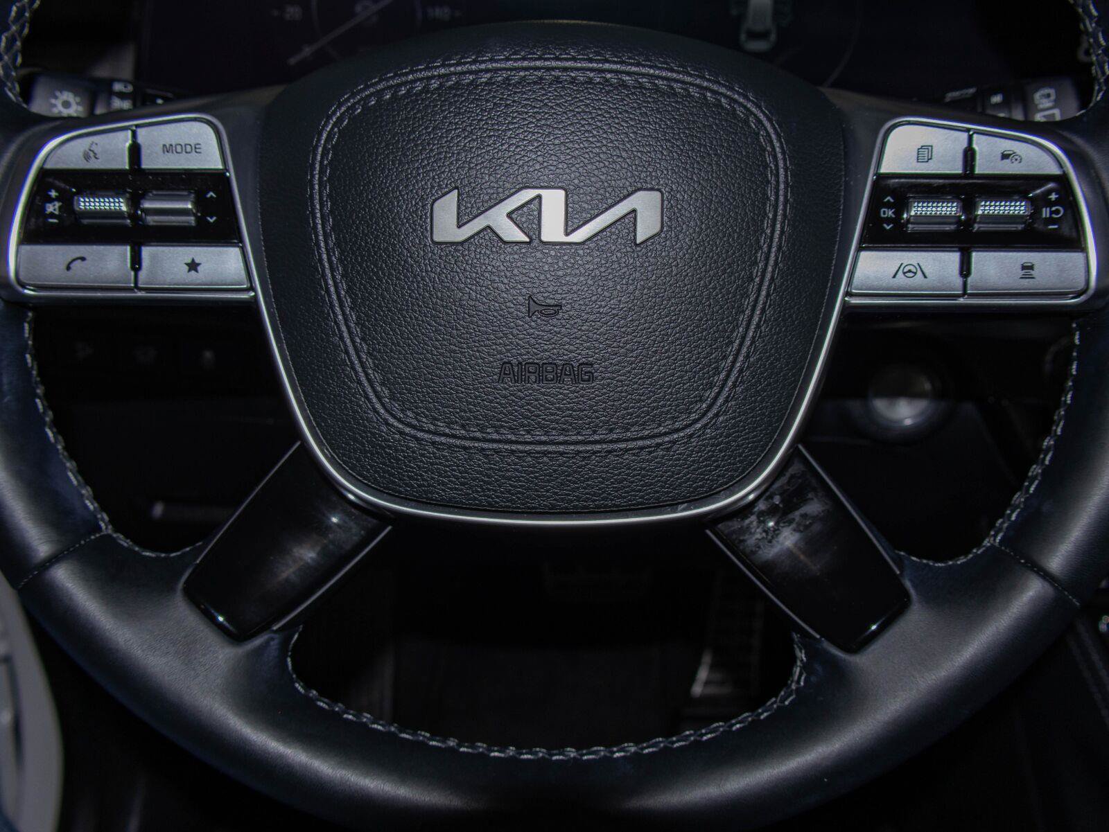 Used 2025 Kia Telluride SX Prestige X-Line AWD/4WD image 12