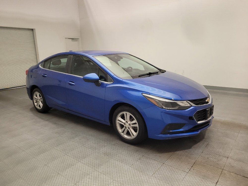 Used 2017 Chevrolet Cruze LT FWD image 11