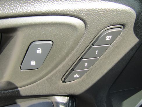 Used 2021 Buick Encore GX Essence AWD/4WD image 20