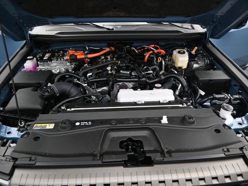 Used 2025 Toyota Land Cruiser w/ Premium Package image 17